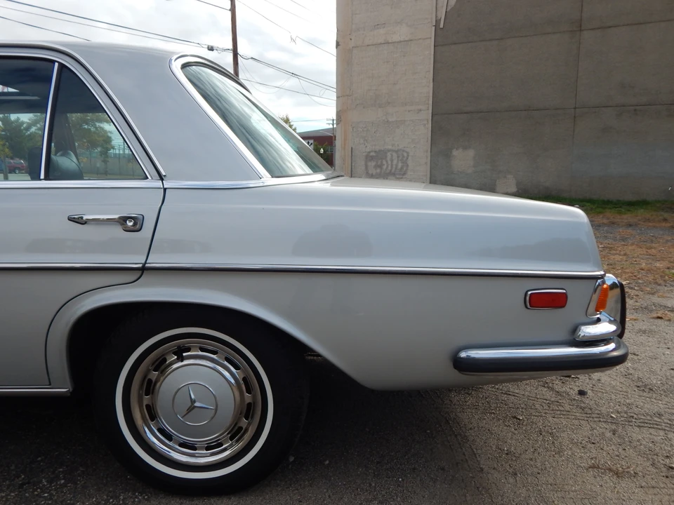 1973 Mercedes-Benz W108 & W109 - Image 15 of 31