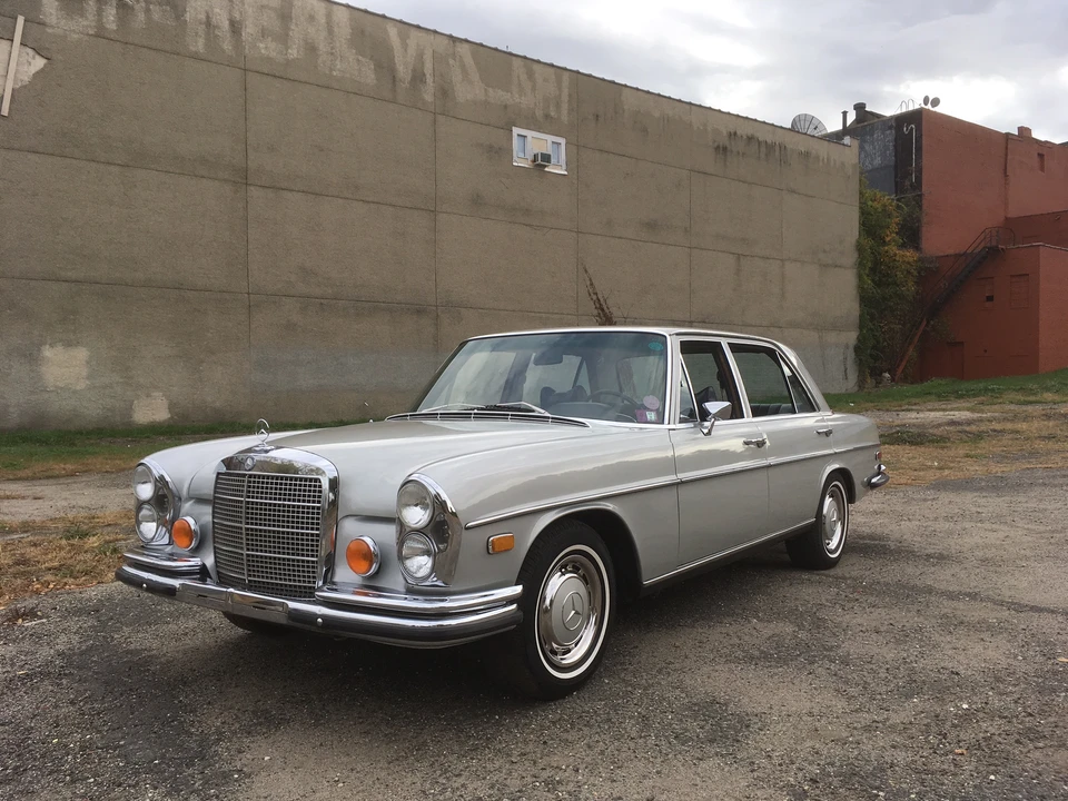 1973 Mercedes-Benz W108 & W109 - Image 2 of 31