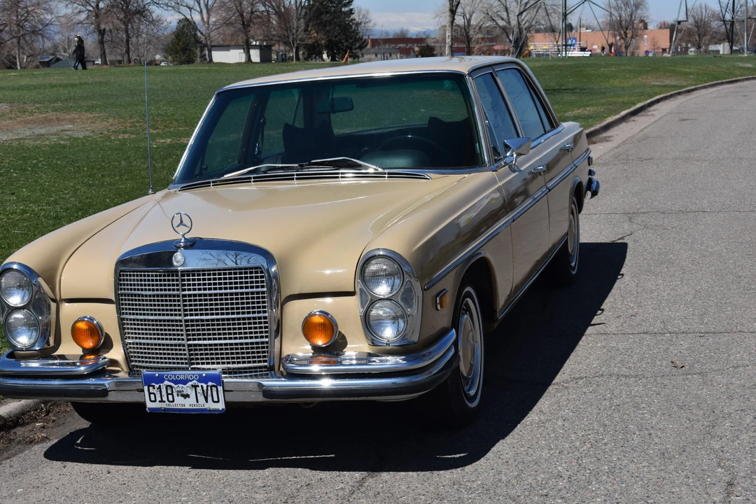 1973 Mercedes-Benz W108 & W109 - Image 2 of 31