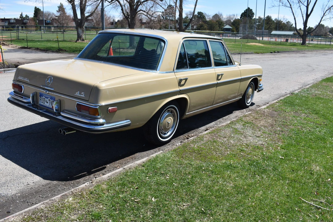 1973 Mercedes-Benz W108 & W109 - Image 13 of 31