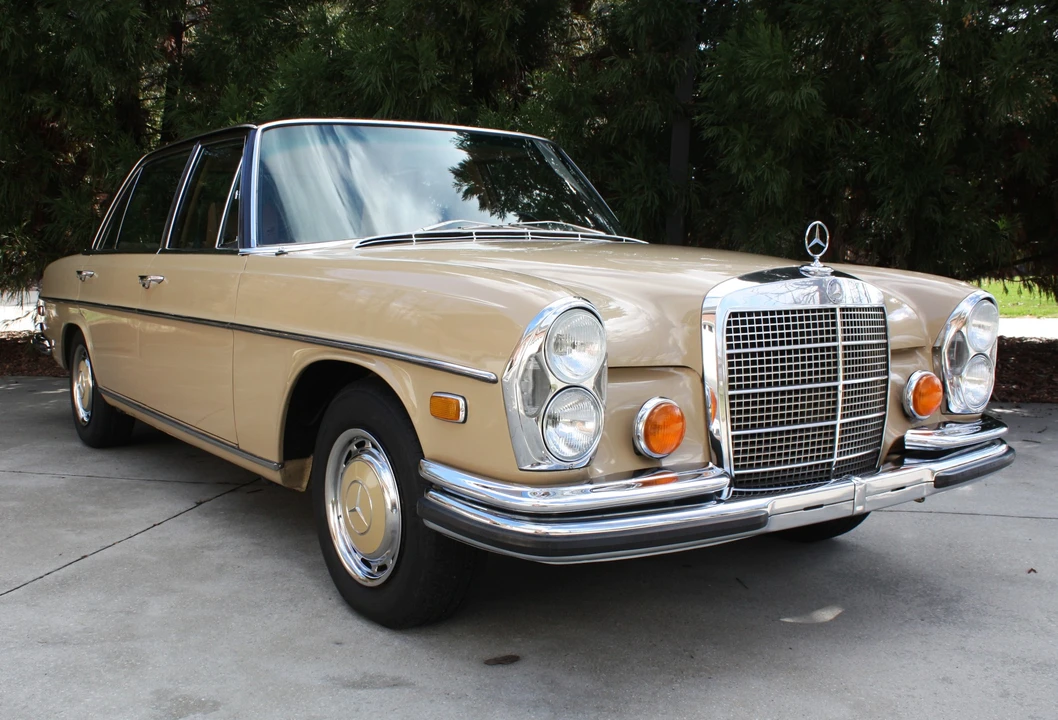 1973 Mercedes-Benz W108 & W109 - Image 2 of 31
