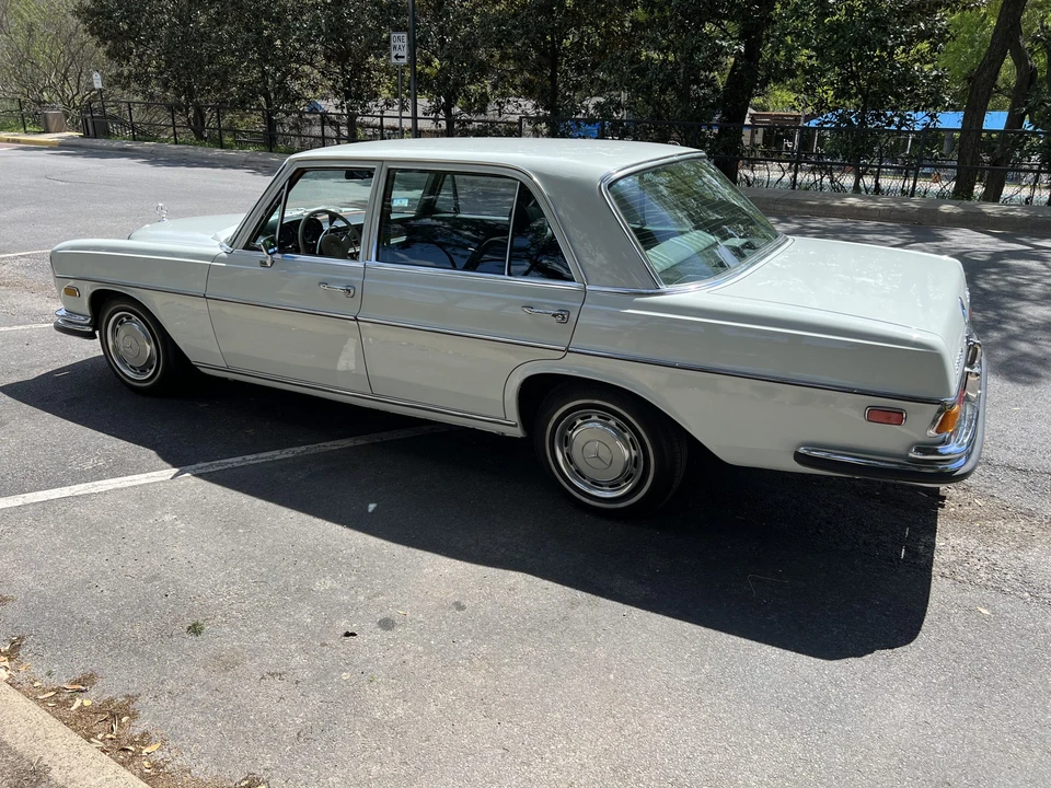 1973 Mercedes-Benz W108 & W109 - Image 10 of 31