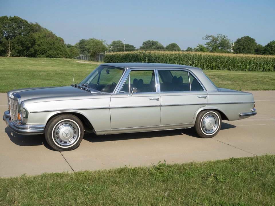 1973 Mercedes-Benz W108 & W109 - Image 4 of 31