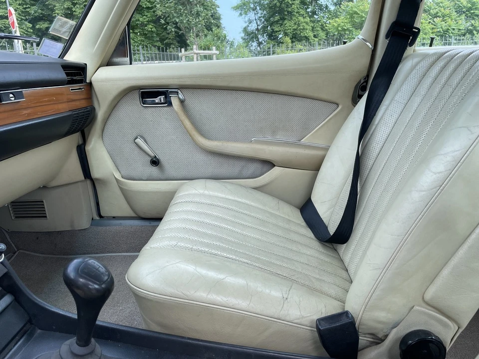 1973 Mercedes-Benz W116 S-Class - Image 28 of 30
