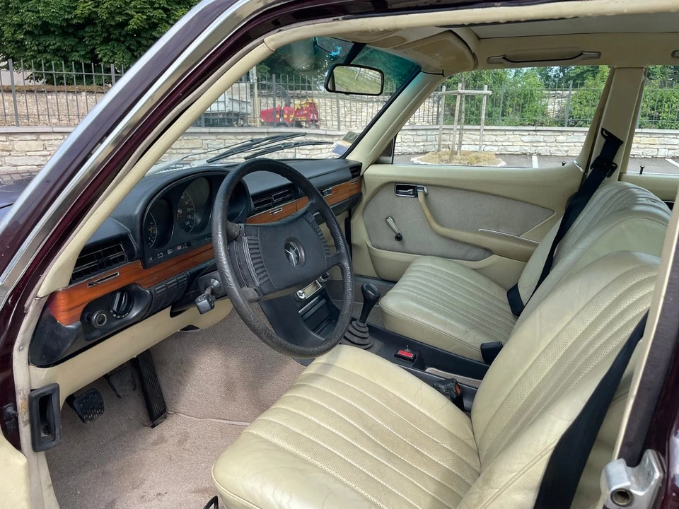 1973 Mercedes-Benz W116 S-Class - Image 14 of 30