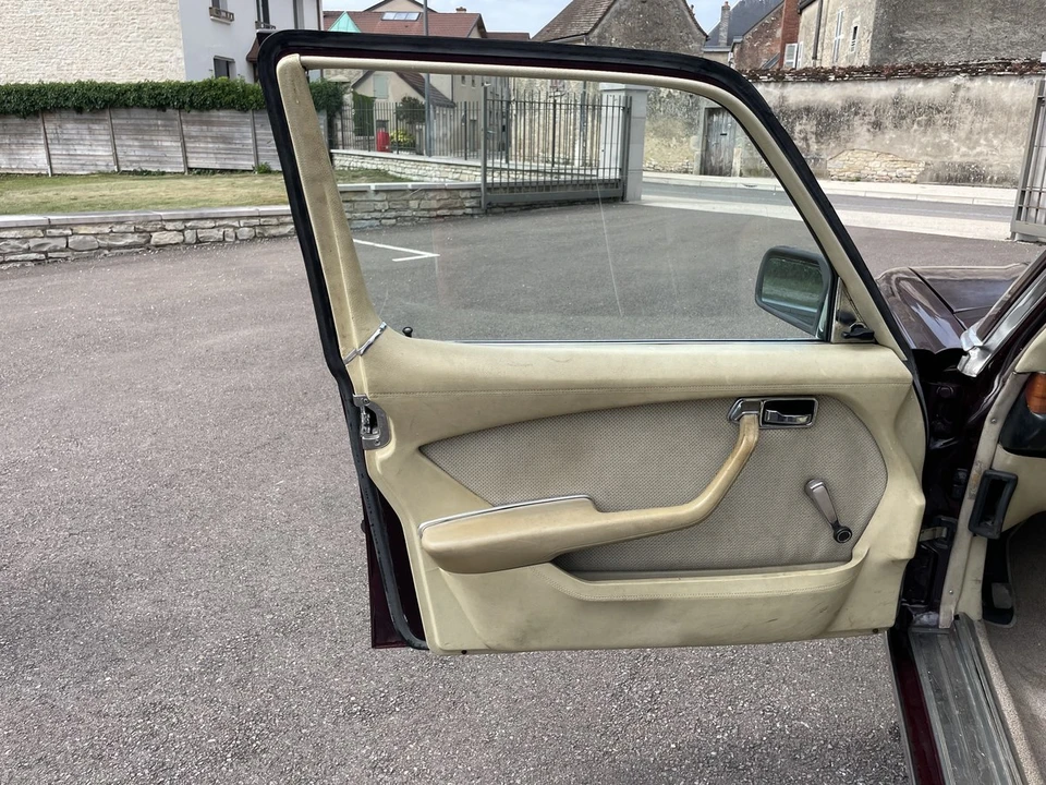 1973 Mercedes-Benz W116 S-Class - Image 27 of 30