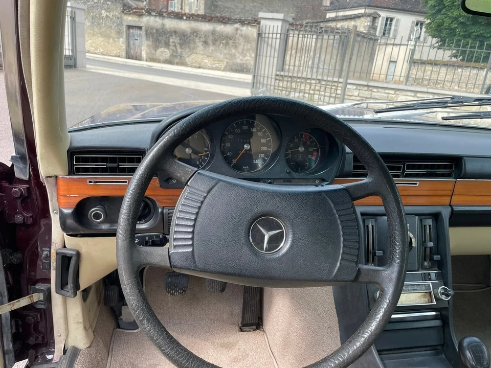 1973 Mercedes-Benz W116 S-Class - Image 15 of 30