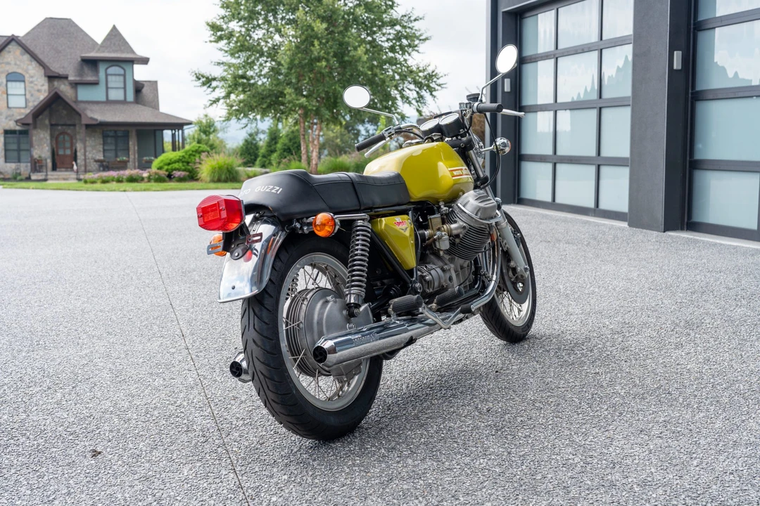 1973 Moto Guzzi V7 (1965-1974) - Image 10 of 31