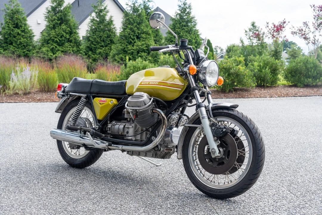 1973 Moto Guzzi V7 (1965-1974) - Image 3 of 31
