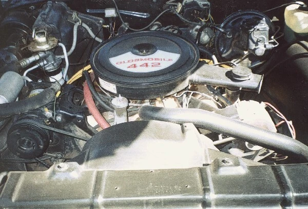 1973 Oldsmobile Cutlass 4th Gen - Image 4 of 8