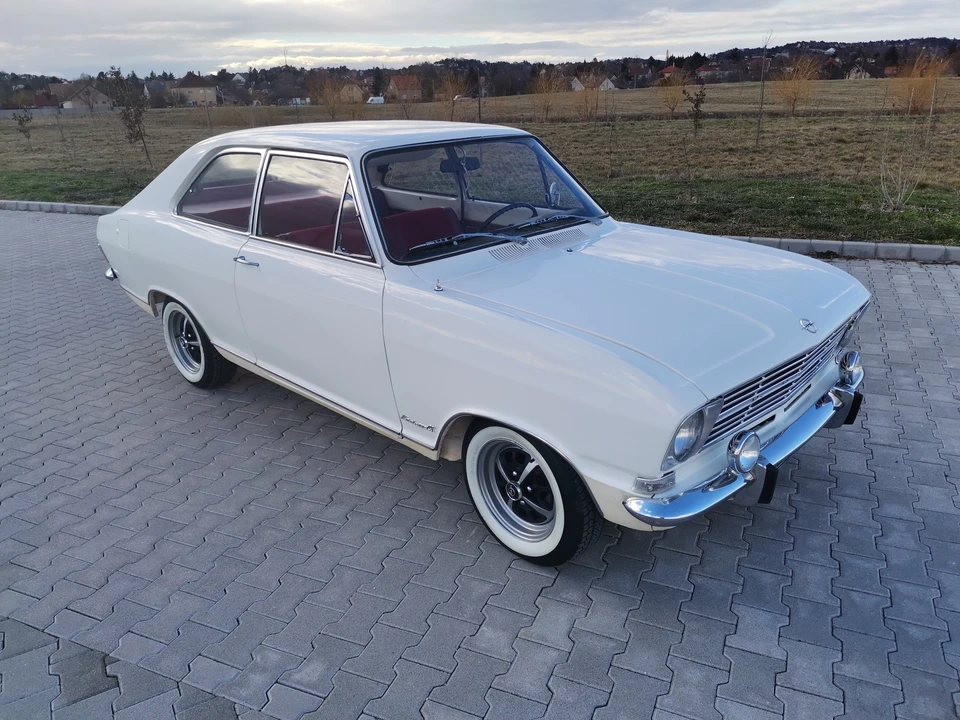 1973 Opel - Image 4 of 31