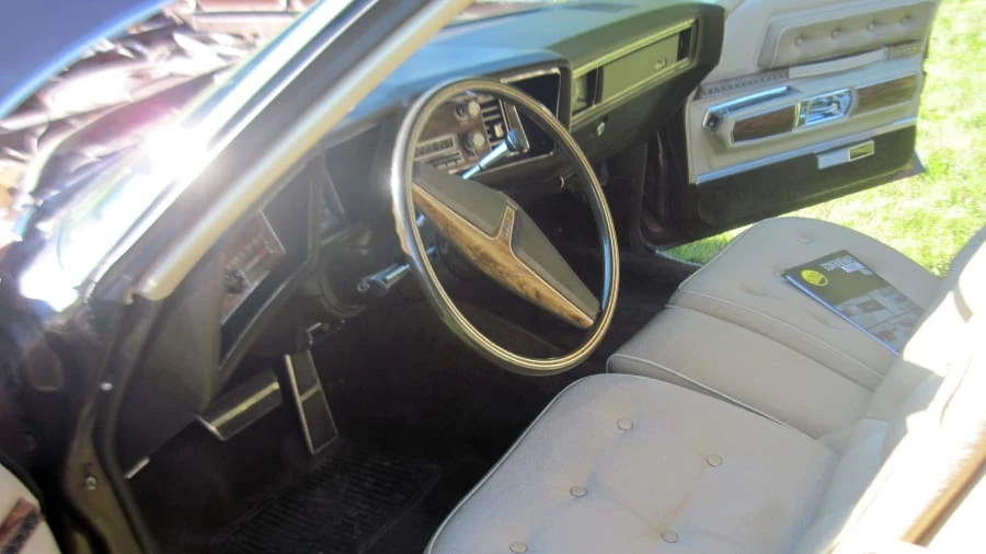 1973 Oldsmobile 98 - Image 4 of 10