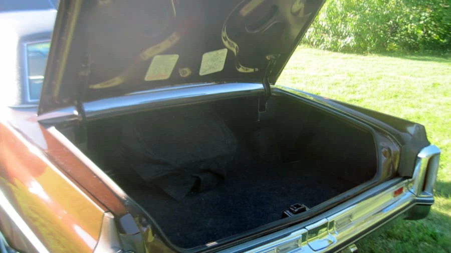 1973 Oldsmobile 98 - Image 6 of 10