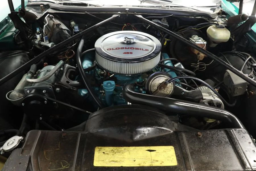 1973 Oldsmobile Custom Cruiser - Image 13 of 14