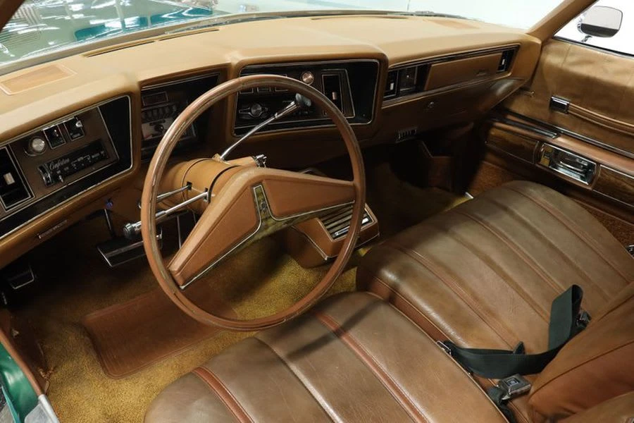 1973 Oldsmobile Custom Cruiser - Image 11 of 14