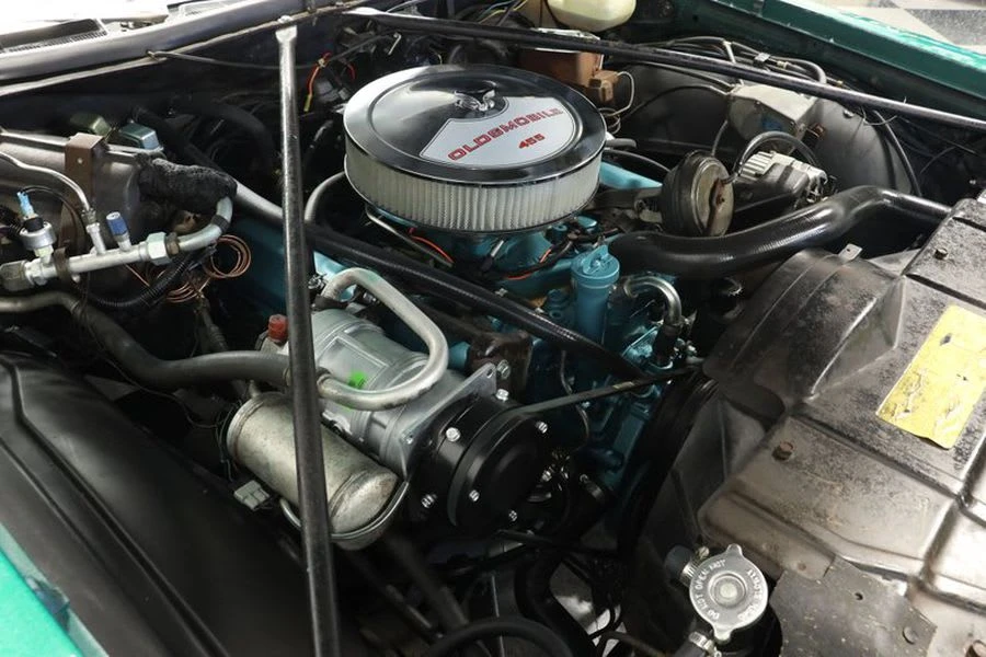 1973 Oldsmobile Custom Cruiser - Image 14 of 14