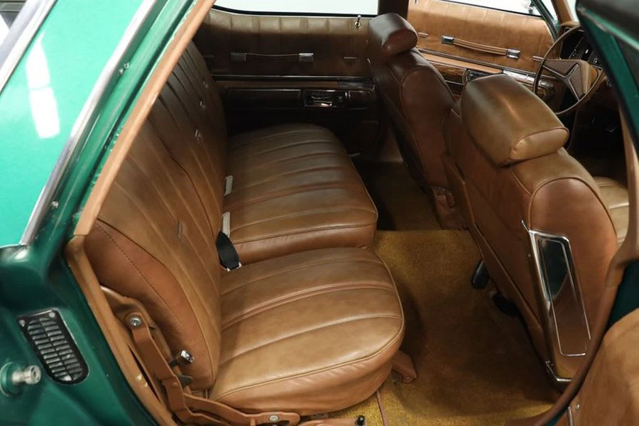 1973 Oldsmobile Custom Cruiser - Image 10 of 14