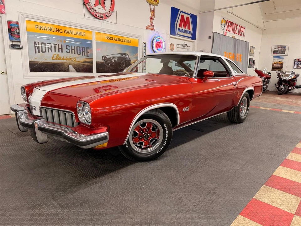 1973 Oldsmobile Cutlass 4th Gen - Image 2 of 31