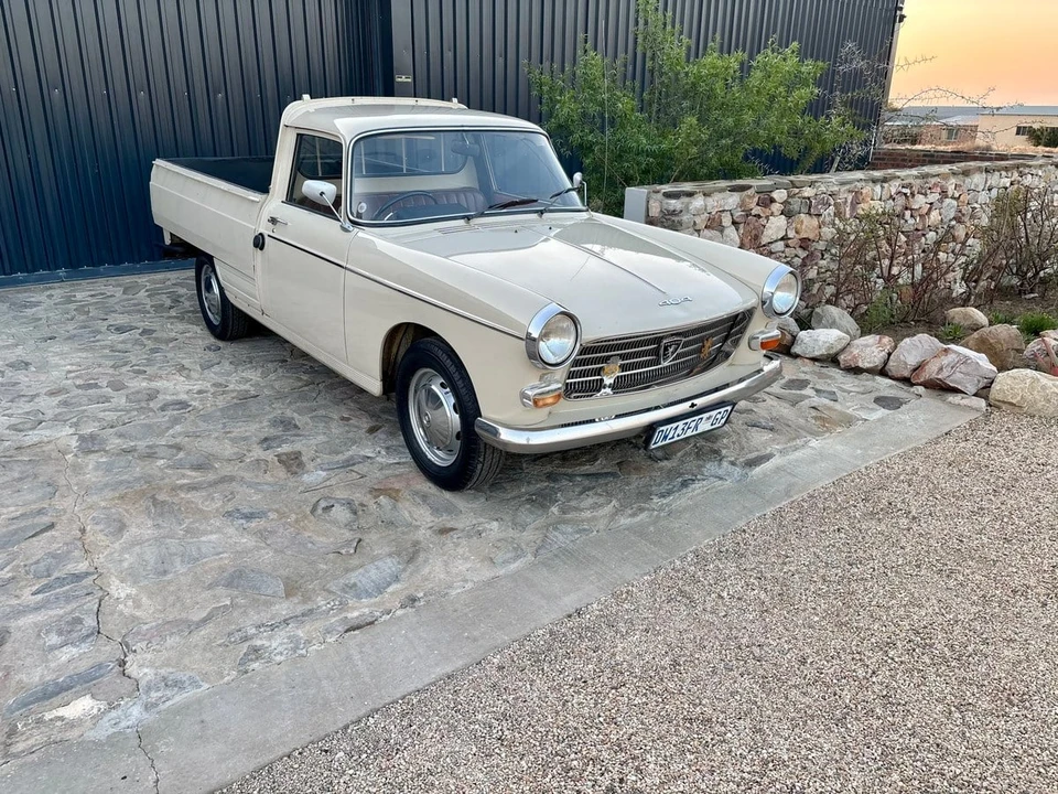 1973 Peugeot - Image 2 of 30