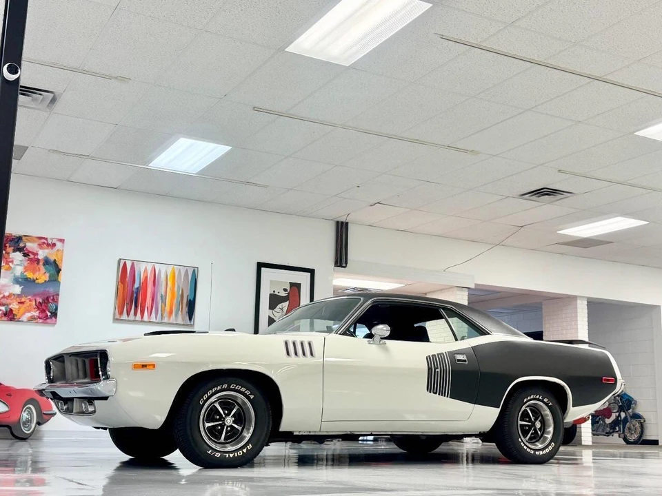 1973 Plymouth 'Cuda 3rd Gen Coupe - Image 10 of 31