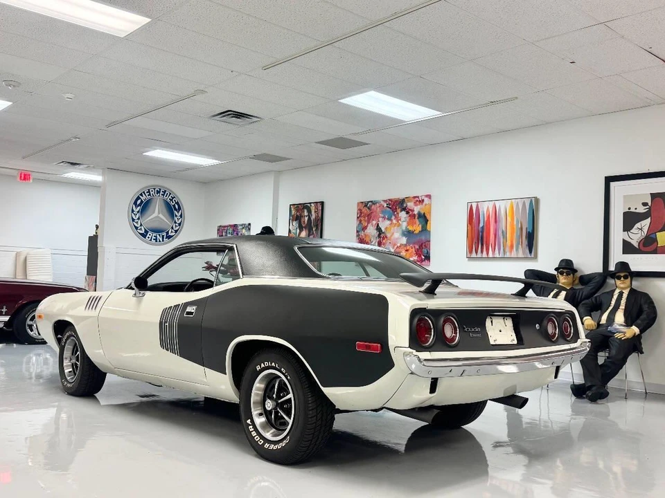 1973 Plymouth 'Cuda 3rd Gen Coupe - Image 11 of 31