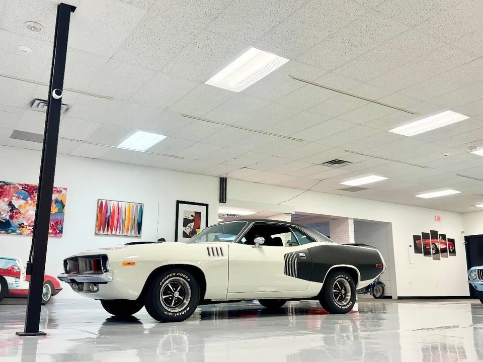 1973 Plymouth 'Cuda 3rd Gen Coupe - Image 16 of 31