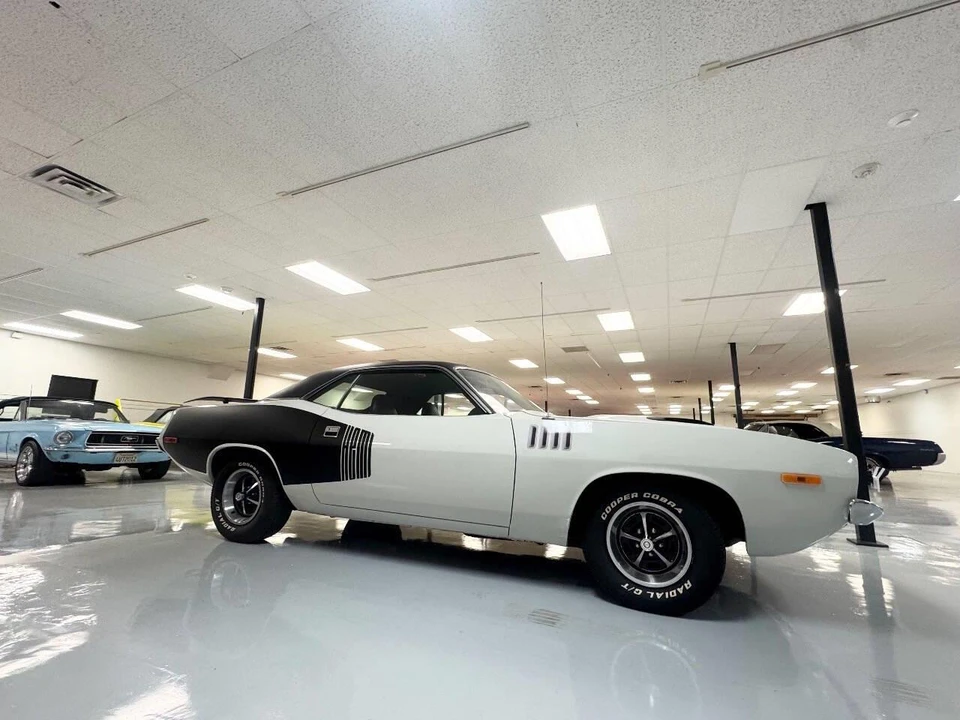 1973 Plymouth 'Cuda 3rd Gen Coupe - Image 12 of 31