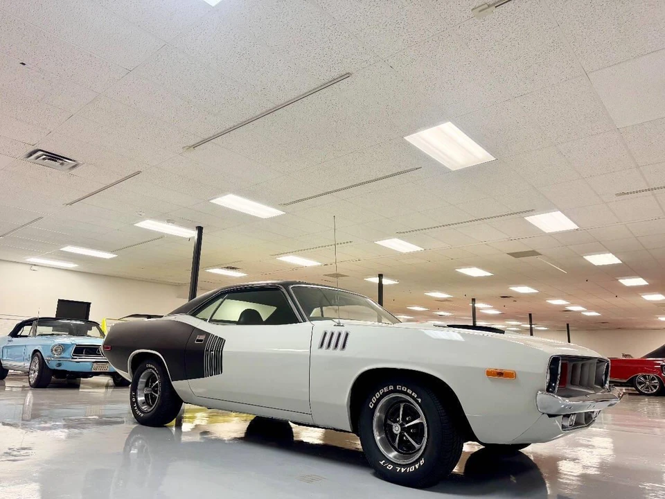 1973 Plymouth 'Cuda 3rd Gen Coupe - Image 15 of 31