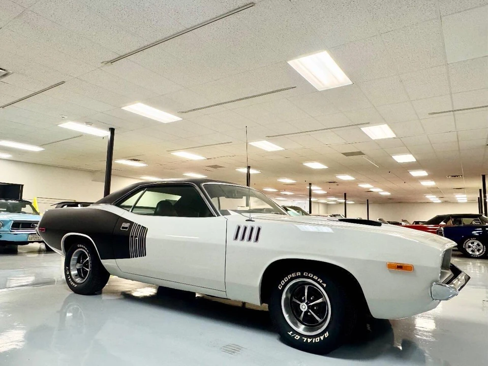 1973 Plymouth 'Cuda 3rd Gen Coupe - Image 7 of 31
