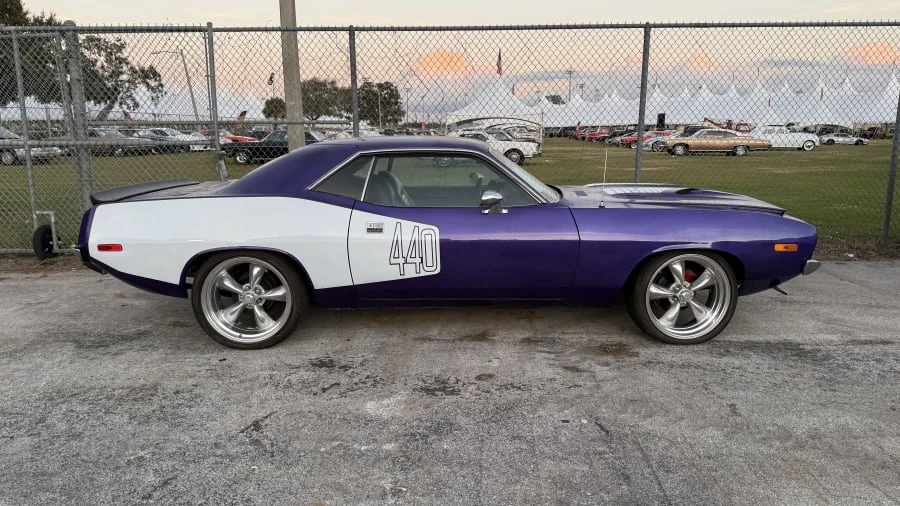1973 Plymouth 'Cuda 3rd Gen Coupe - Image 2 of 6