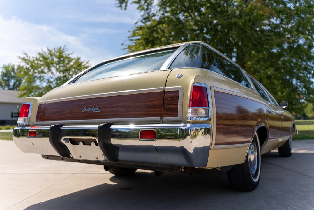 1973 Pontiac Safari - Image 22 of 31