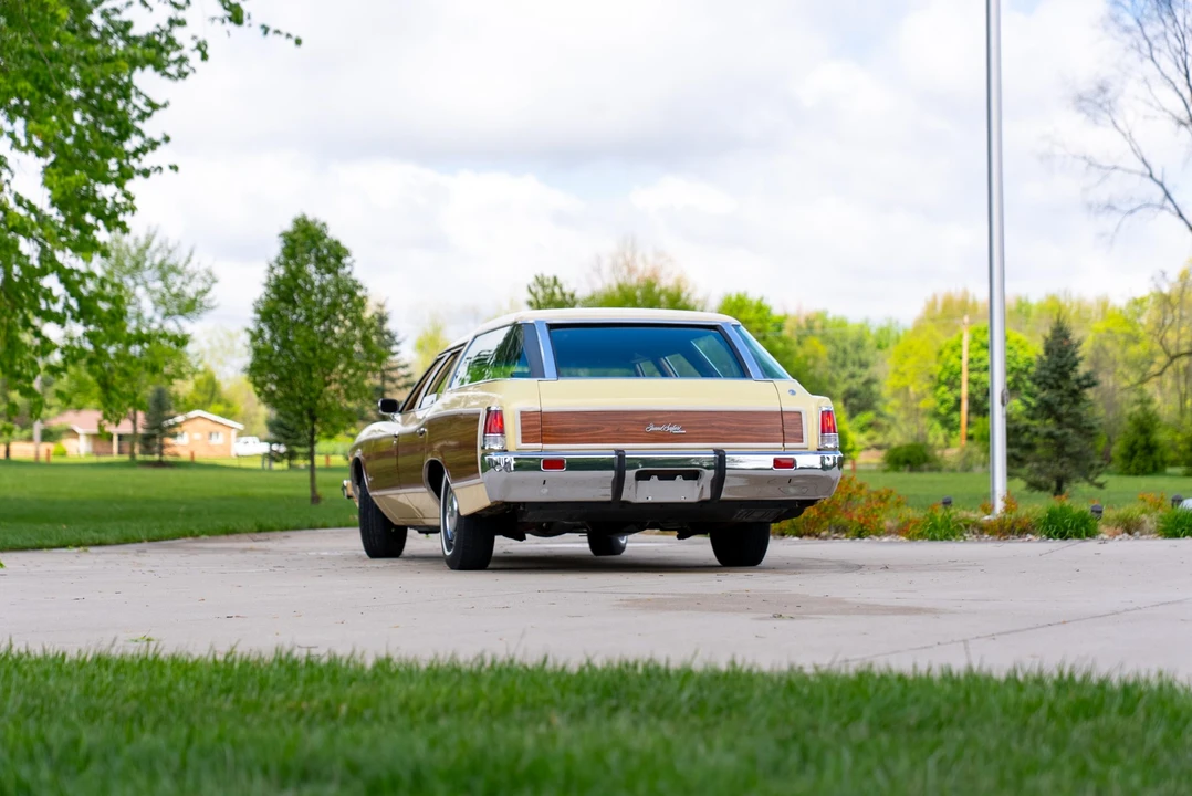 1973 Pontiac Safari - Image 22 of 31