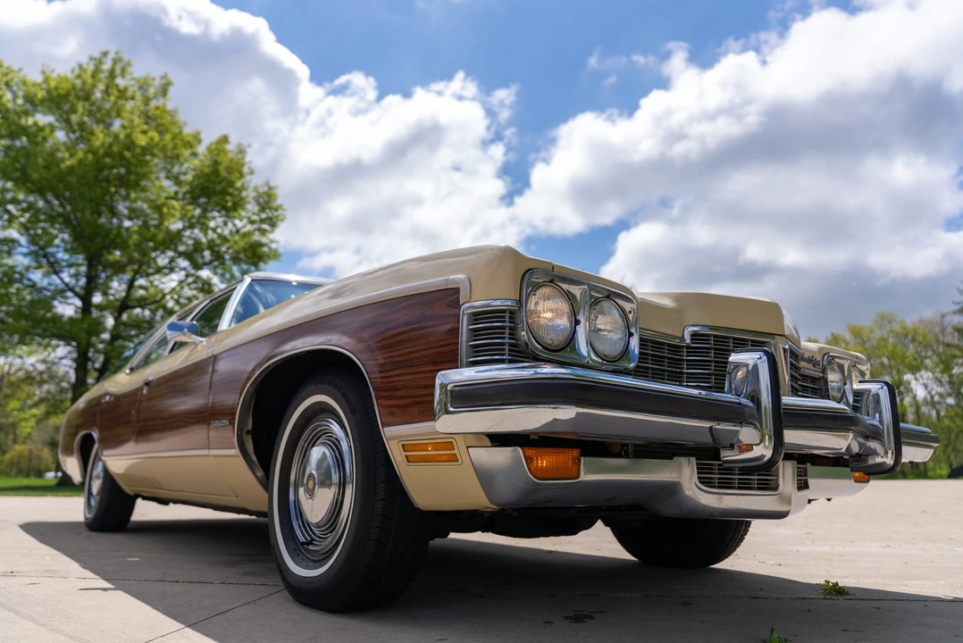 1973 Pontiac Safari - Image 25 of 31