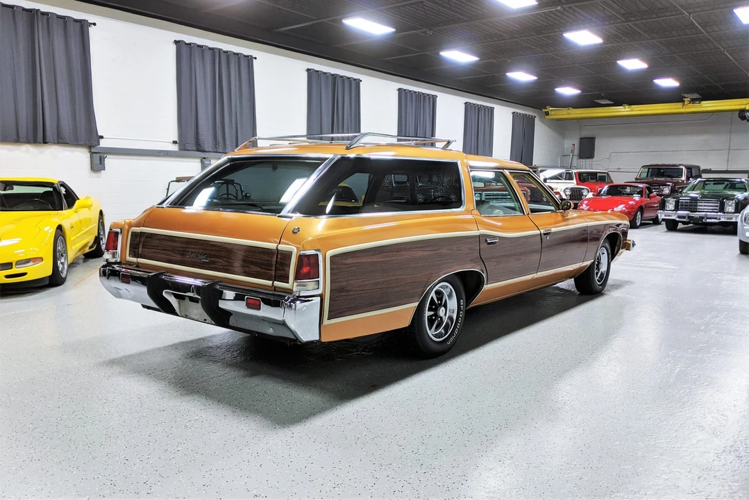 1973 Pontiac Safari - Image 12 of 31