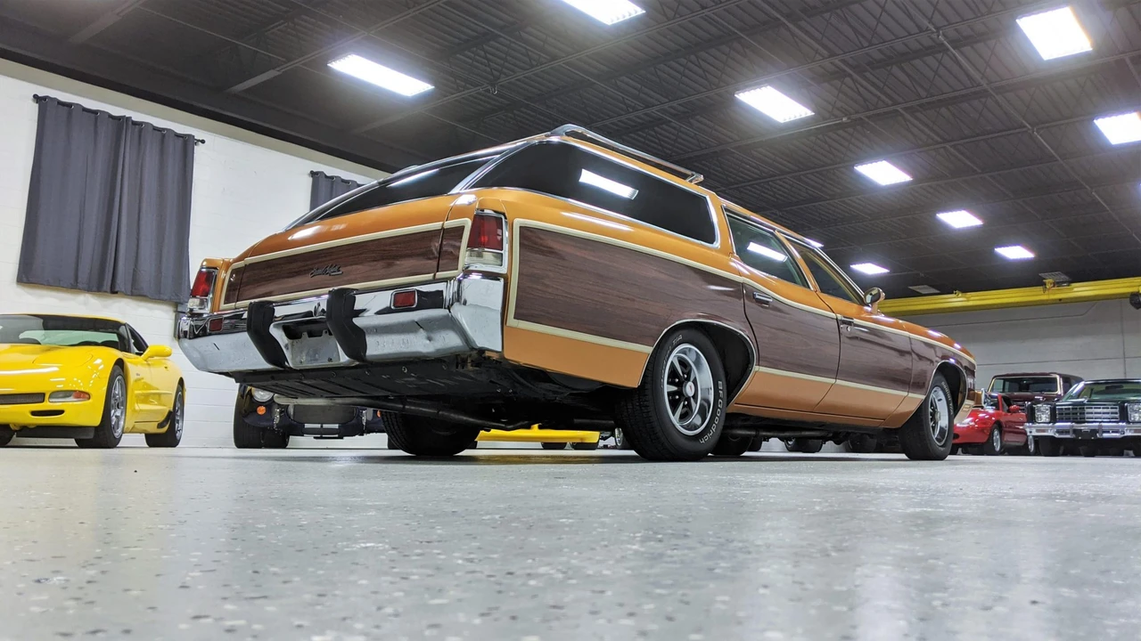1973 Pontiac Safari - Image 11 of 31