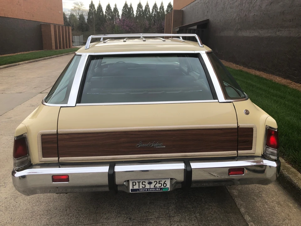 1973 Pontiac Safari - Image 10 of 31