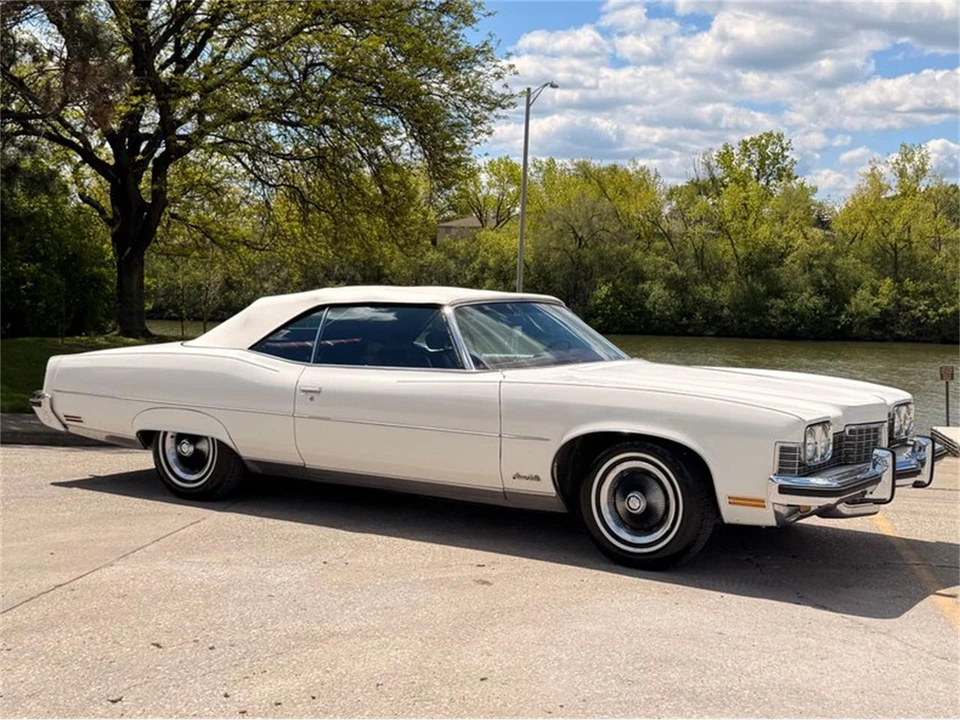 1973 Pontiac Grand Ville - Image 13 of 31