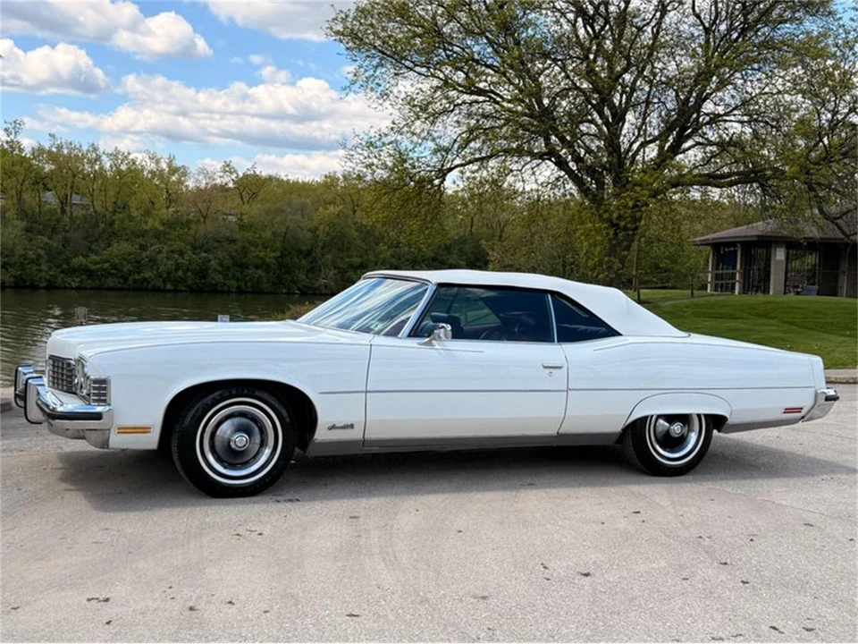 1973 Pontiac Grand Ville - Image 12 of 31