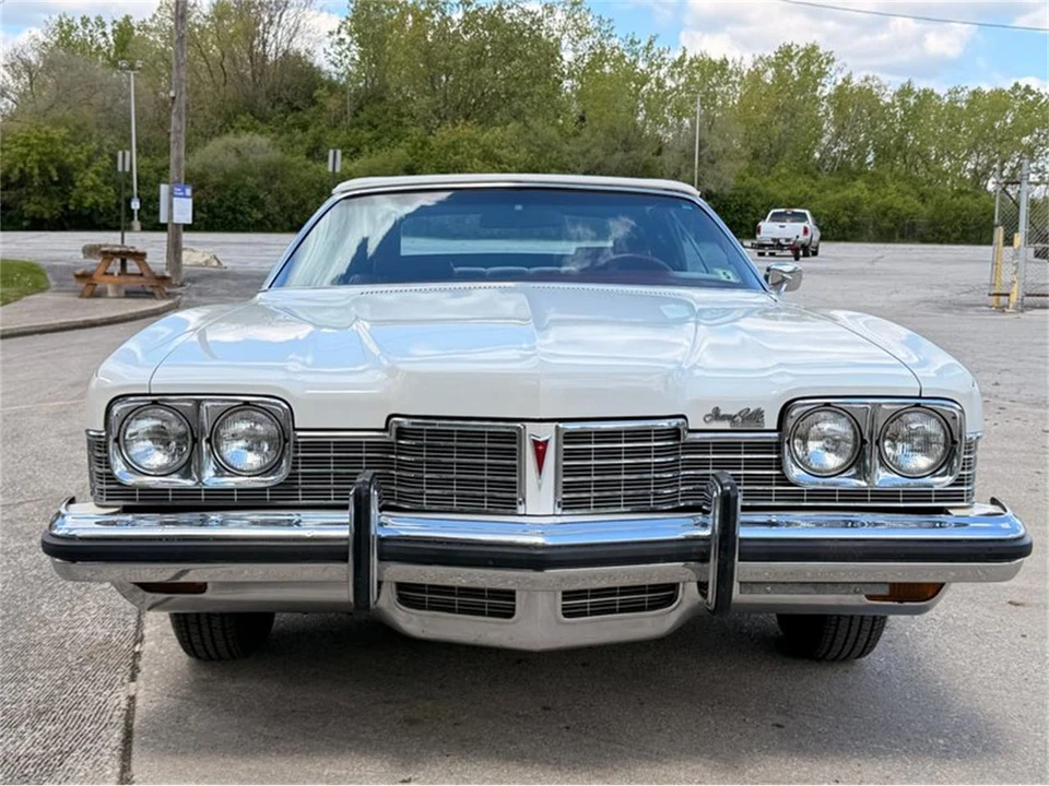 1973 Pontiac Grand Ville - Image 8 of 31