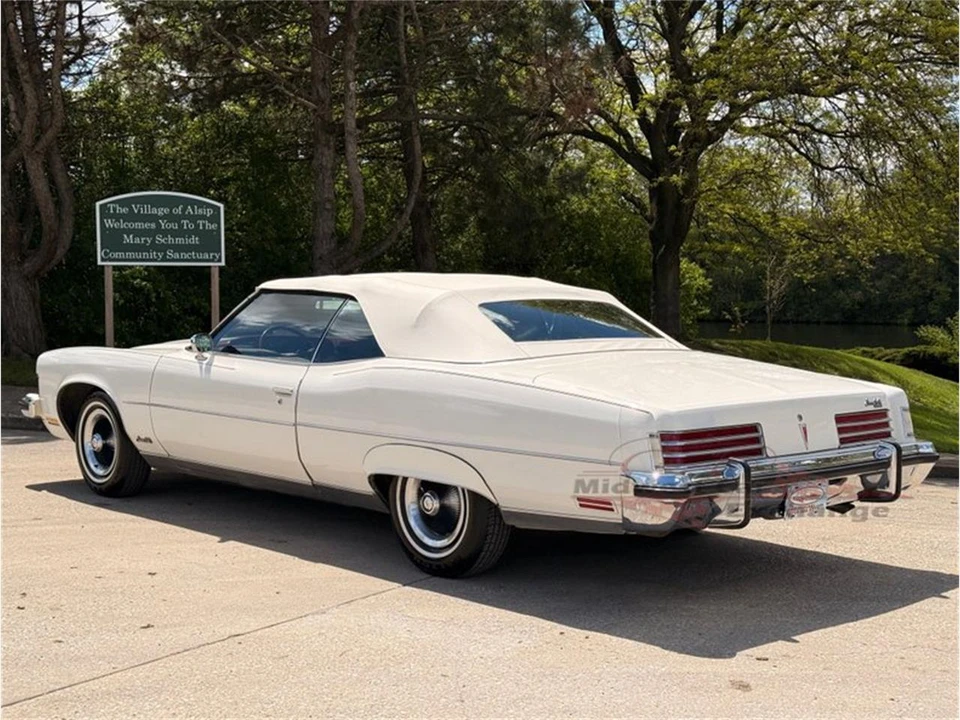 1973 Pontiac Grand Ville - Image 15 of 31