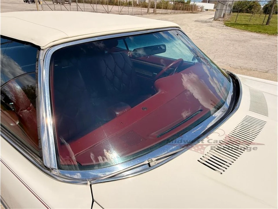1973 Pontiac Grand Ville - Image 25 of 31