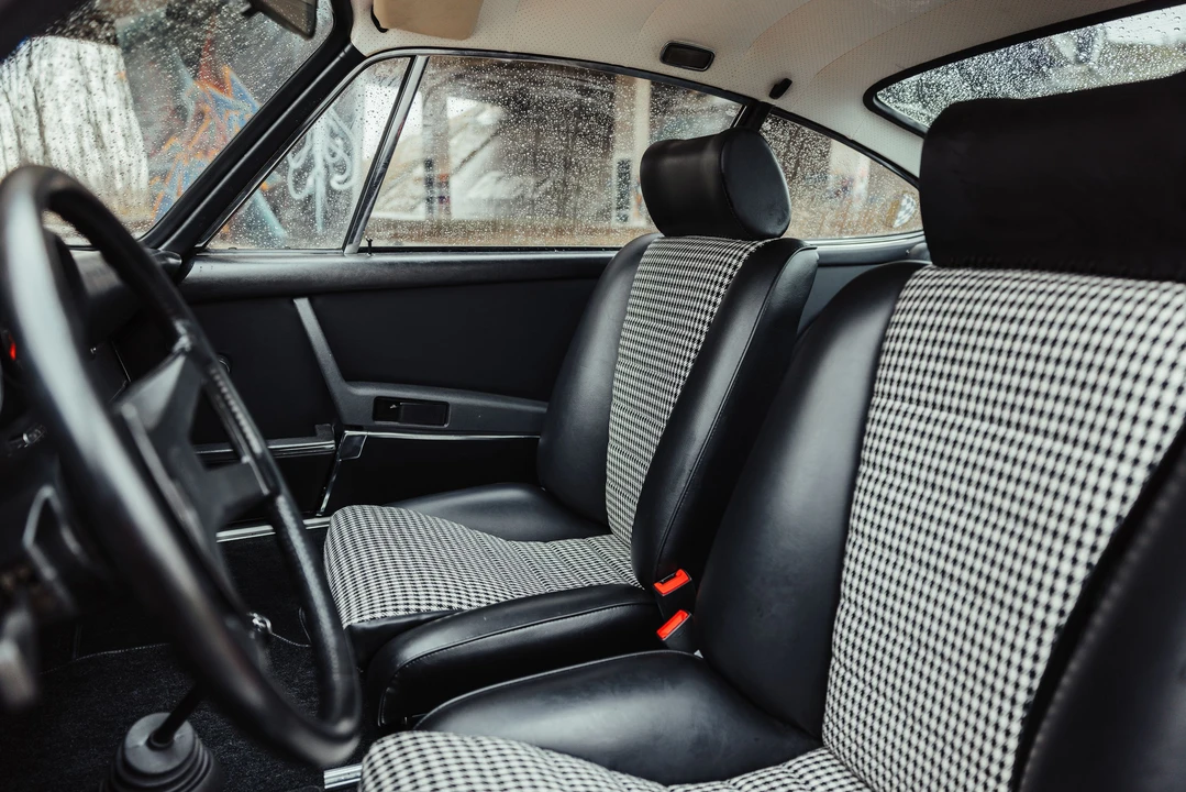 1973 Porsche 911 Carrera RS 2.7 - Image 15 of 31