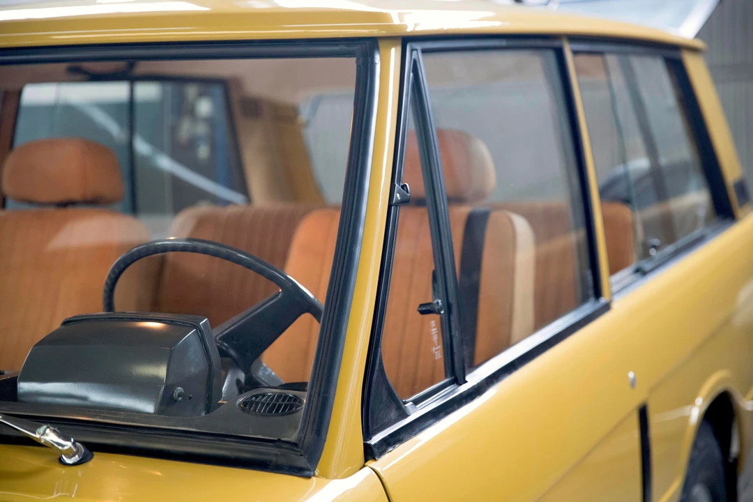 1973 Land Rover Range Rover Classic - Image 11 of 31