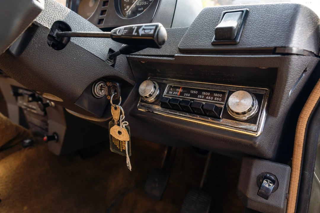 1973 Land Rover Range Rover Classic - Image 21 of 30