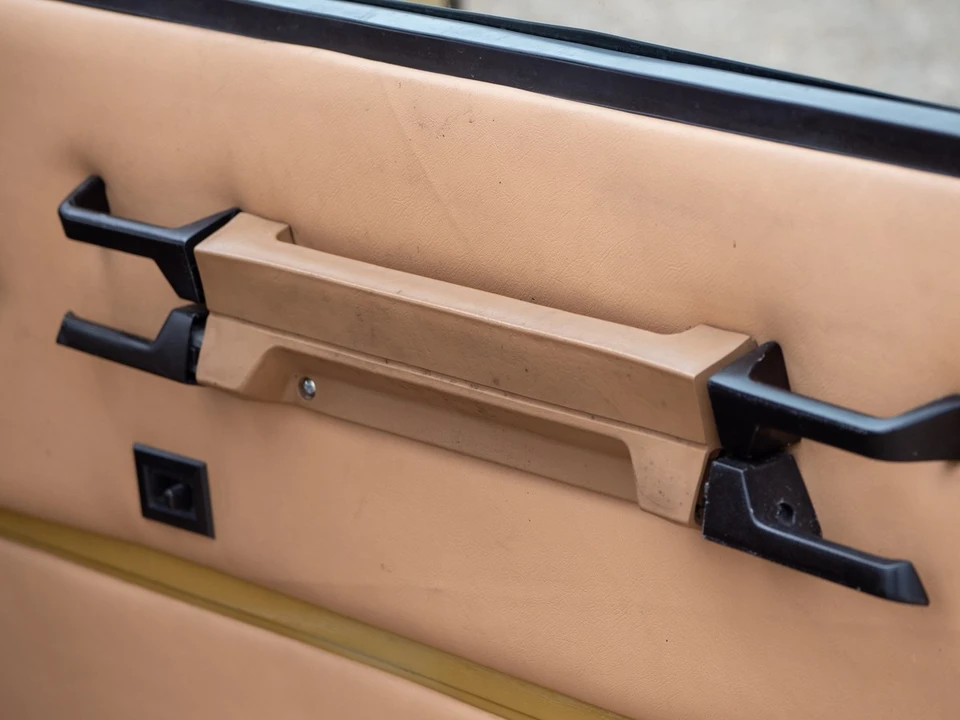 1973 Land Rover Range Rover Classic - Image 14 of 30