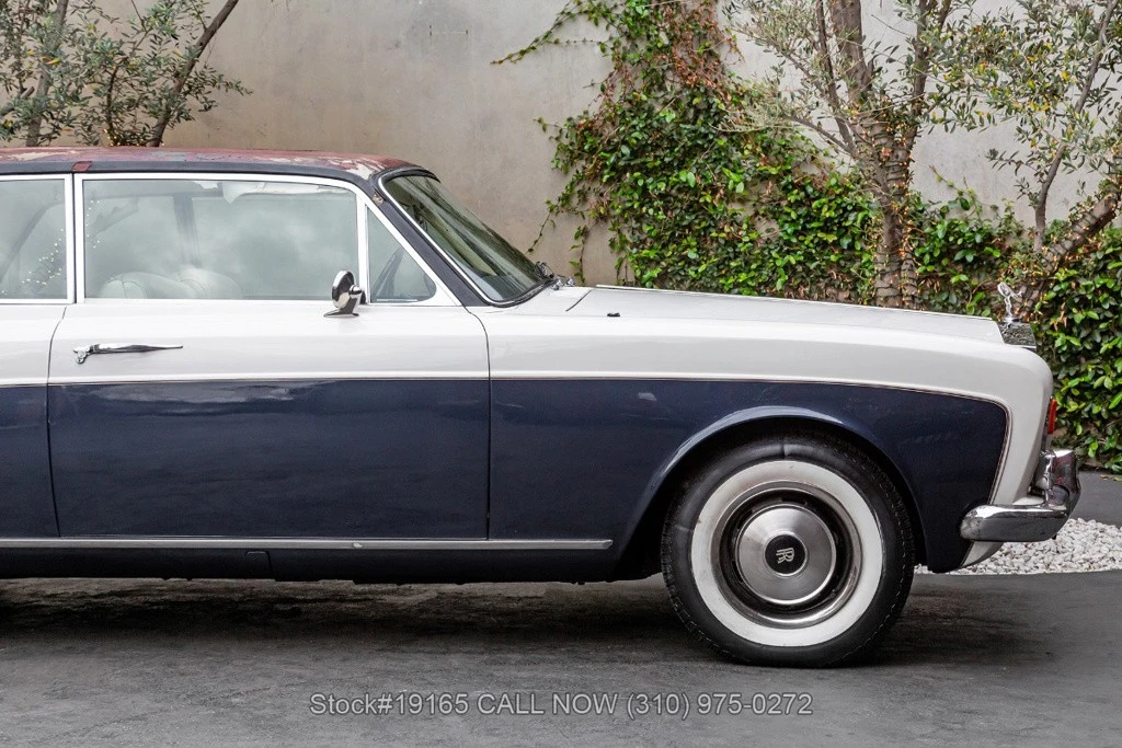 1973 Rolls-Royce Corniche Series I - Image 10 of 12