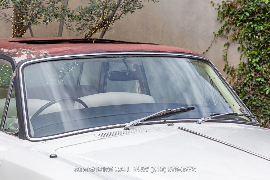 1973 Rolls-Royce Corniche Series I - Image 9 of 12