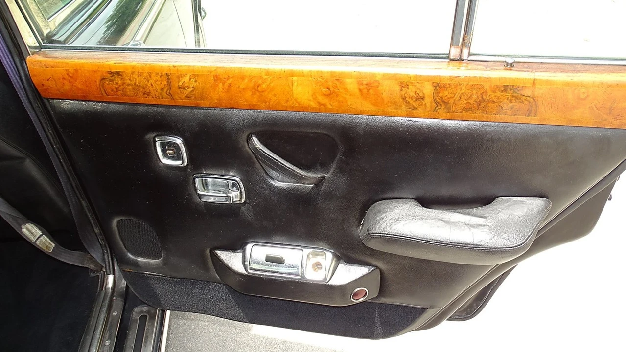 1973 Rolls-Royce Silver Shadow I - Image 25 of 25