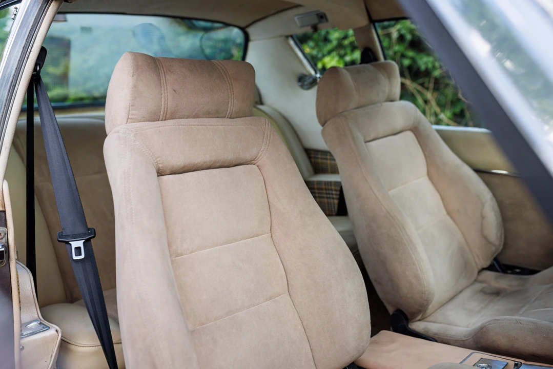 1973 Studebaker Avanti - Image 25 of 31