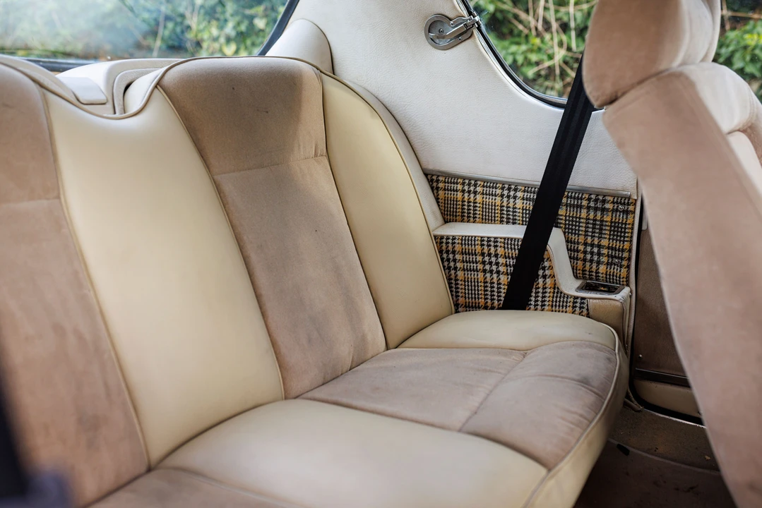 1973 Studebaker Avanti - Image 27 of 31